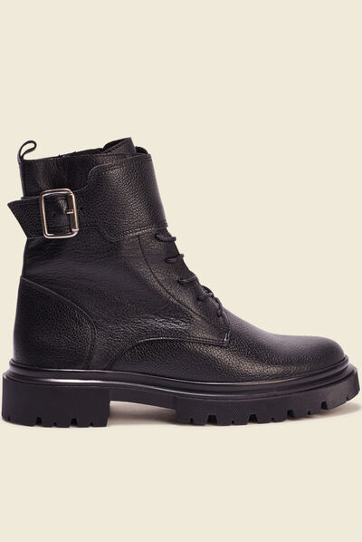 Bottines plates en cuir noir femme