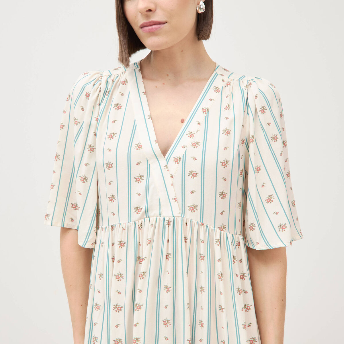 Robe fluide col v manches courtes bleu gris femme