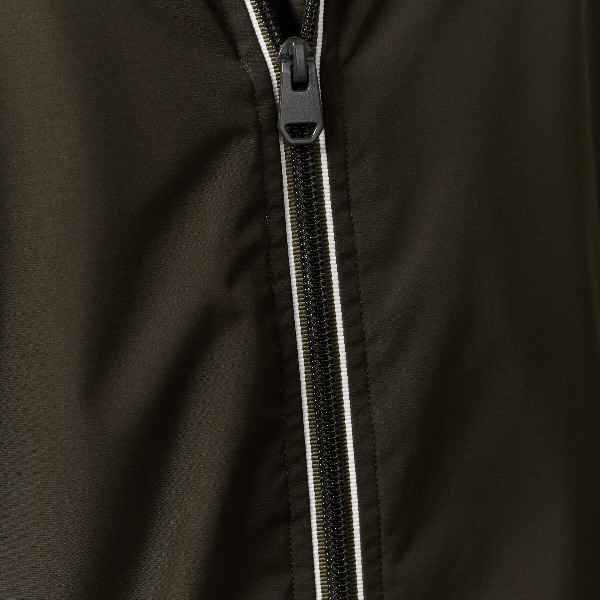 Parka longue droite &agrave; capuche vert kaki homme