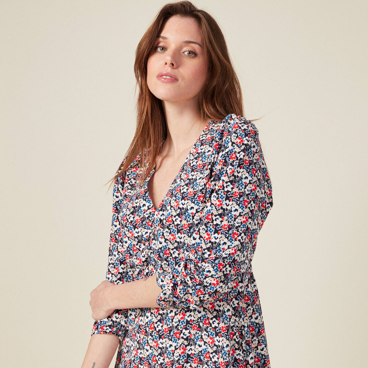 Robe cintr&eacute;e col v manches longues bleu marine femme