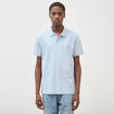 Polo cintr&eacute; en coton manches courtes bleu ciel homme