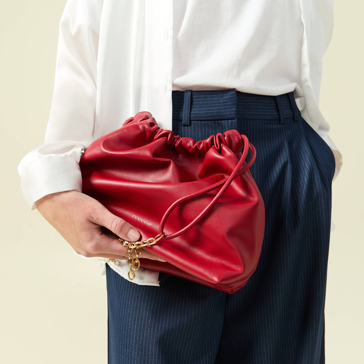 Sac bandouli&egrave;re avec doublure rouge femme