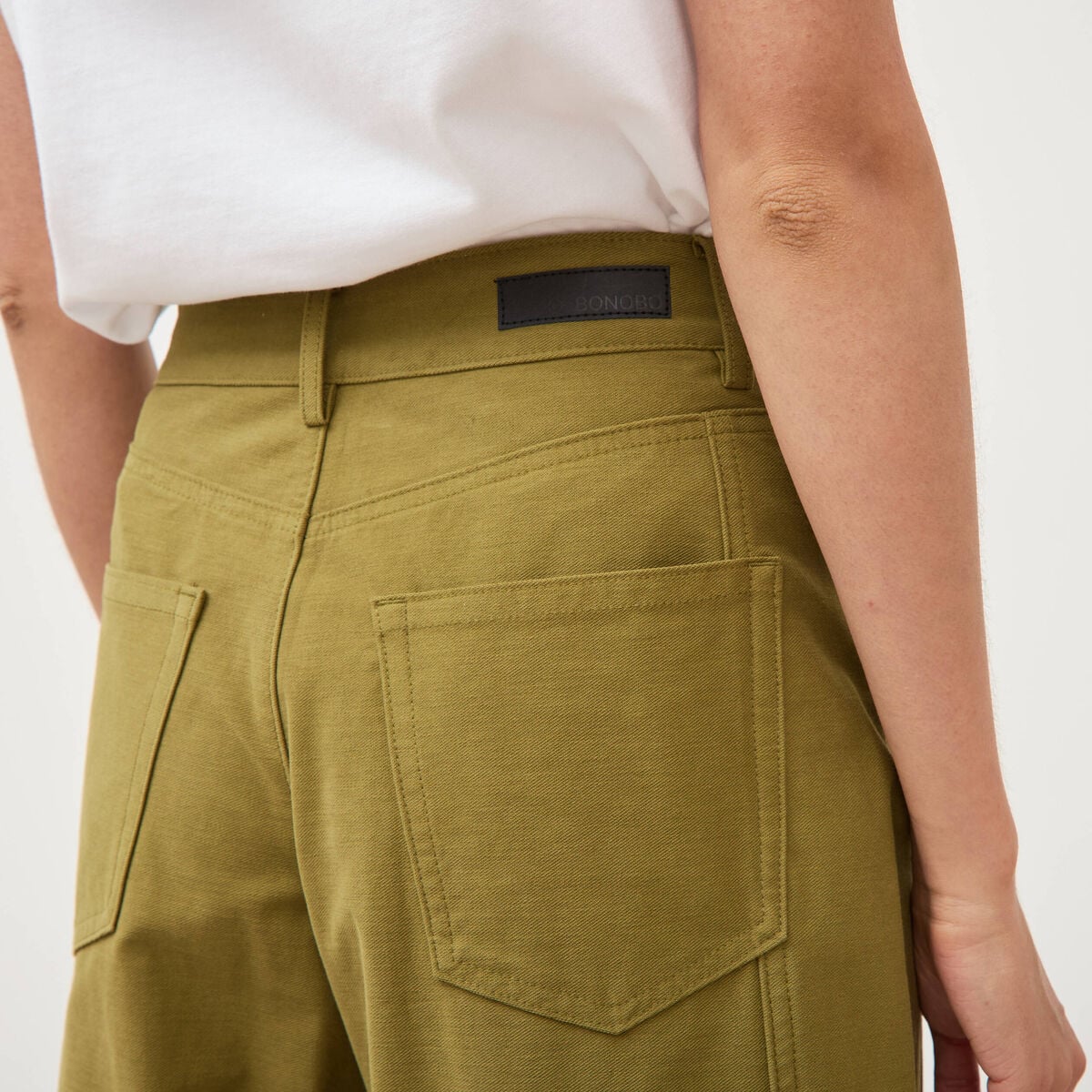 Pantalon coupe regular vert kaki femme