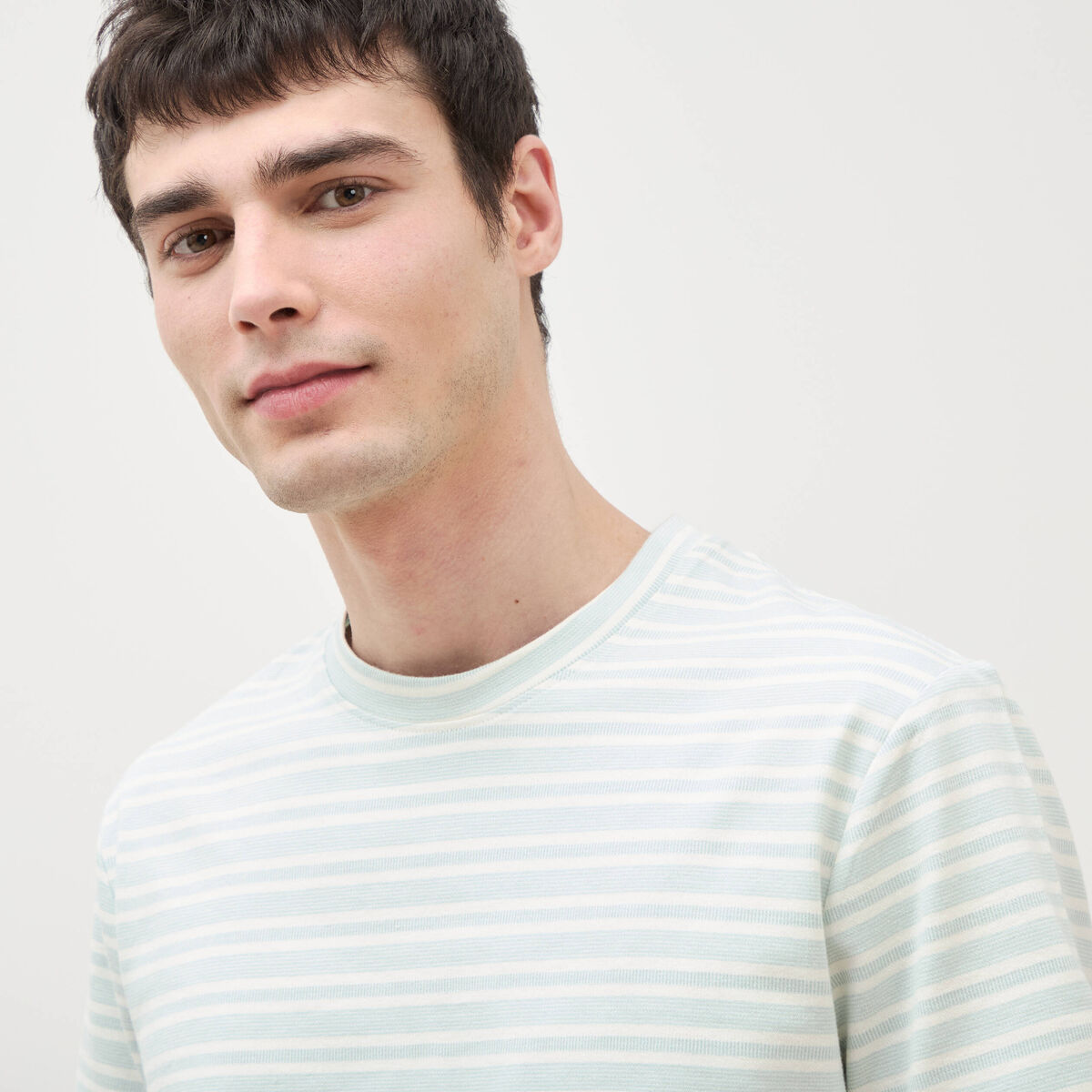 T-shirt ray&eacute; col rond manches courtes bleu gris homme