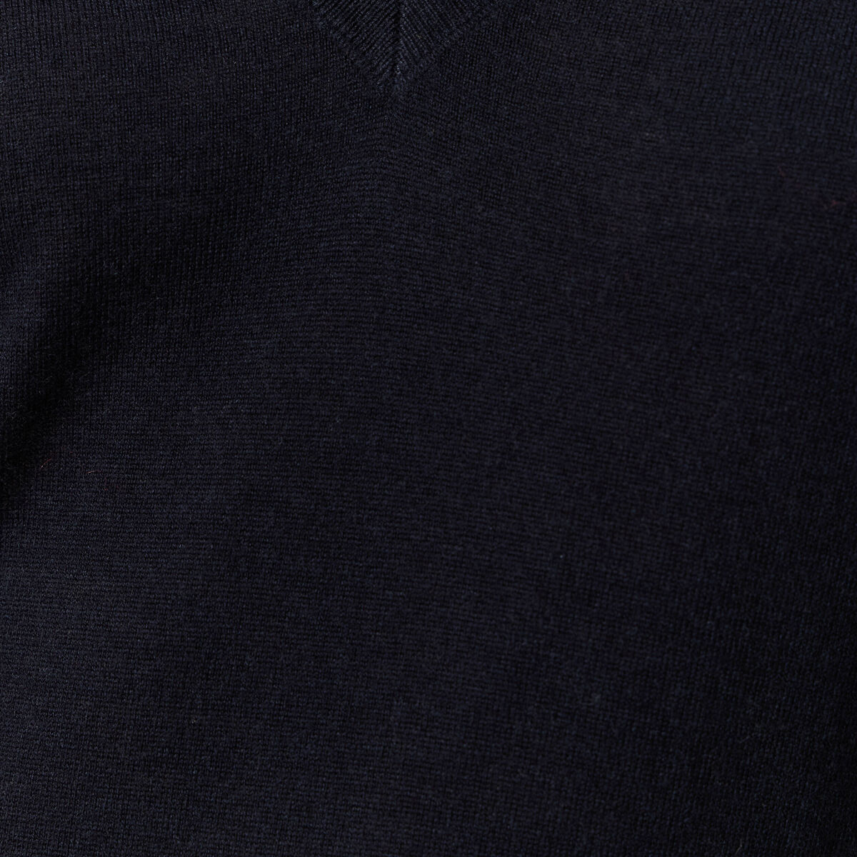 Pull fin col V manches longues bleu foncé femme
