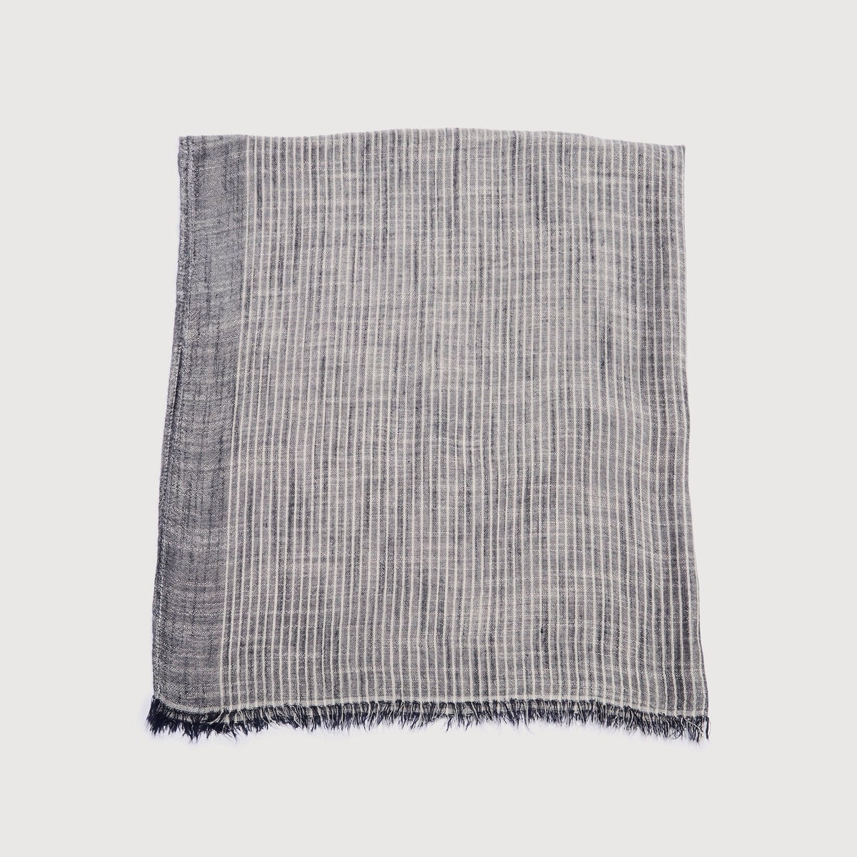 Foulard ray&eacute; bleu ciel homme