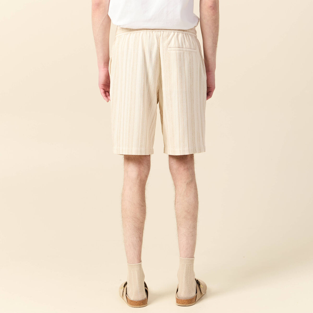 Short droit en tricot ecru homme