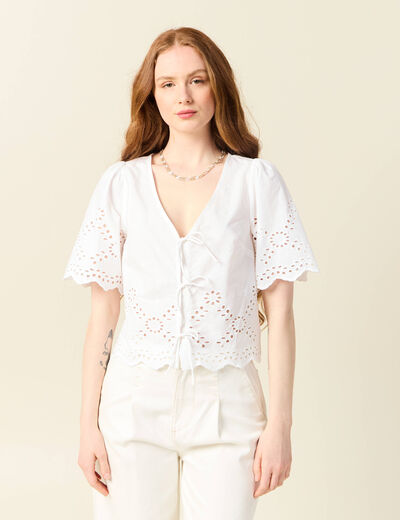 Blouse manches courtes brodée ecru femme