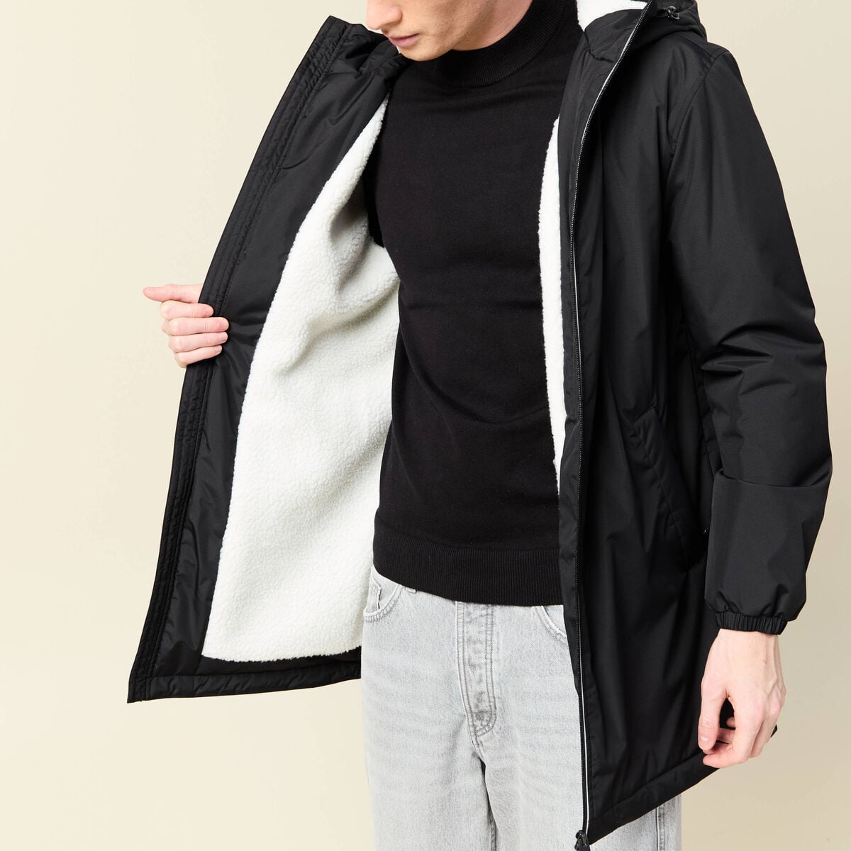 Parka longue droite &agrave; capuche noir homme