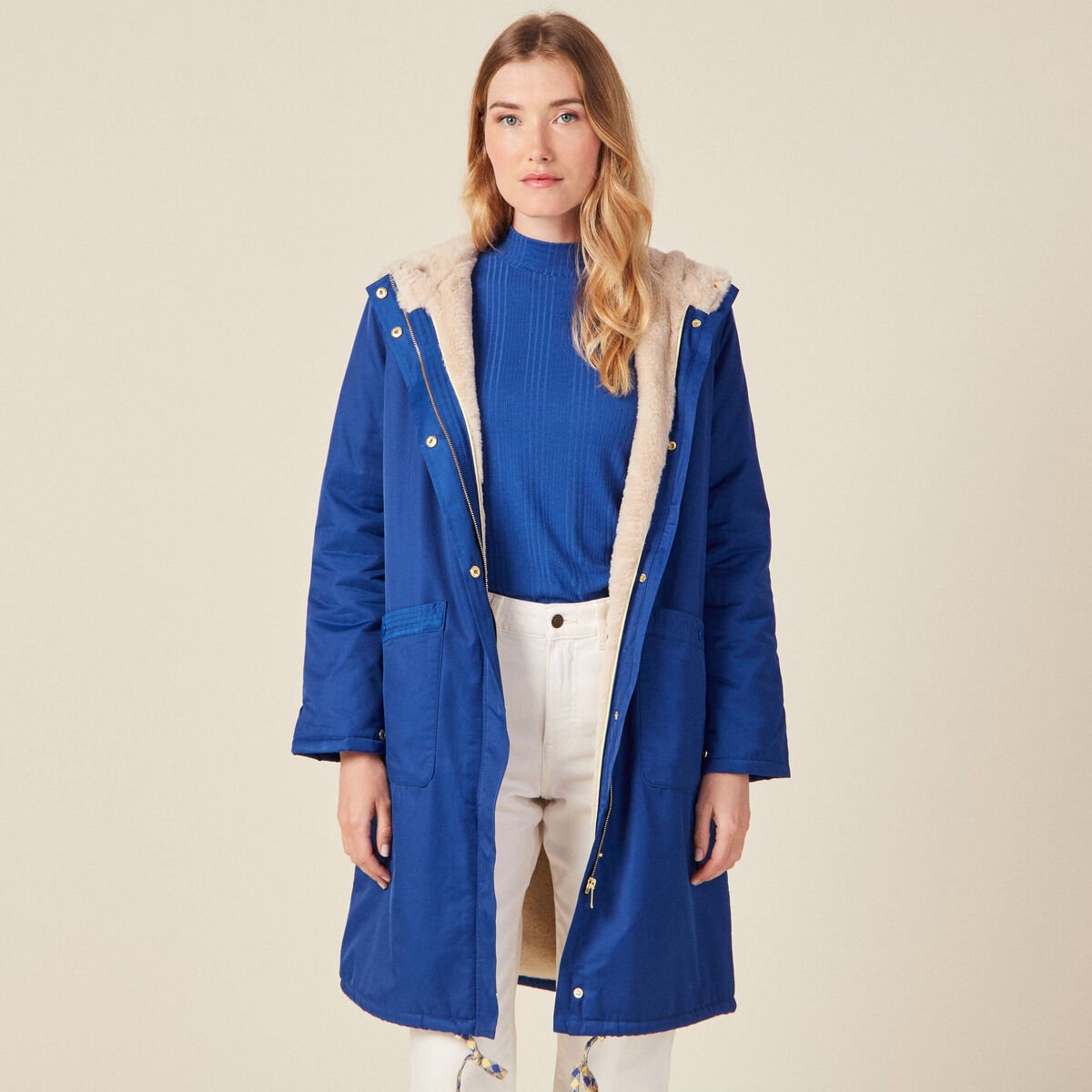 Parka droite à capuche doublée bleu electrique femme