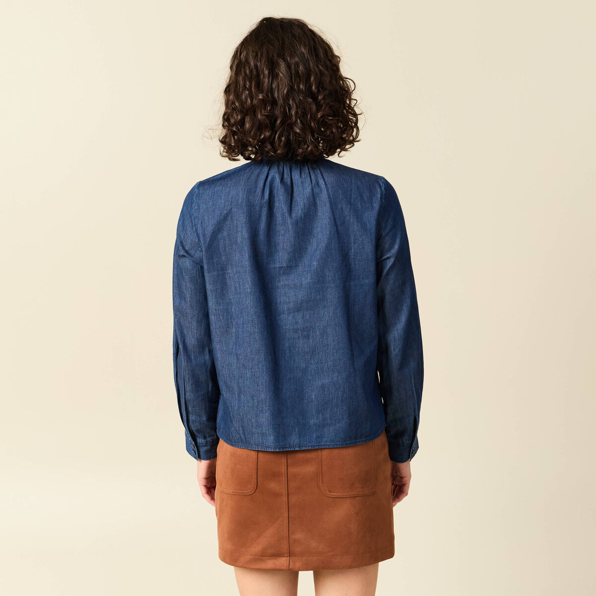 Chemise &agrave; pans manches longues en coton denim stone femme
