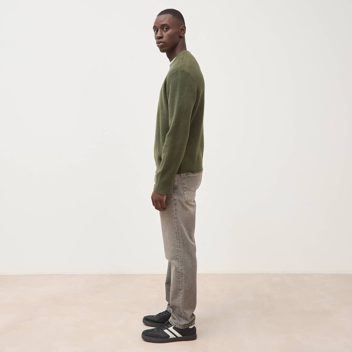 Pull droit col rond manches longues vert kaki homme
