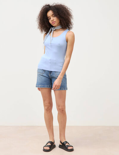 D&eacute;bardeur cintr&eacute; d&eacute;collet&eacute; sans manches bleu clair femme