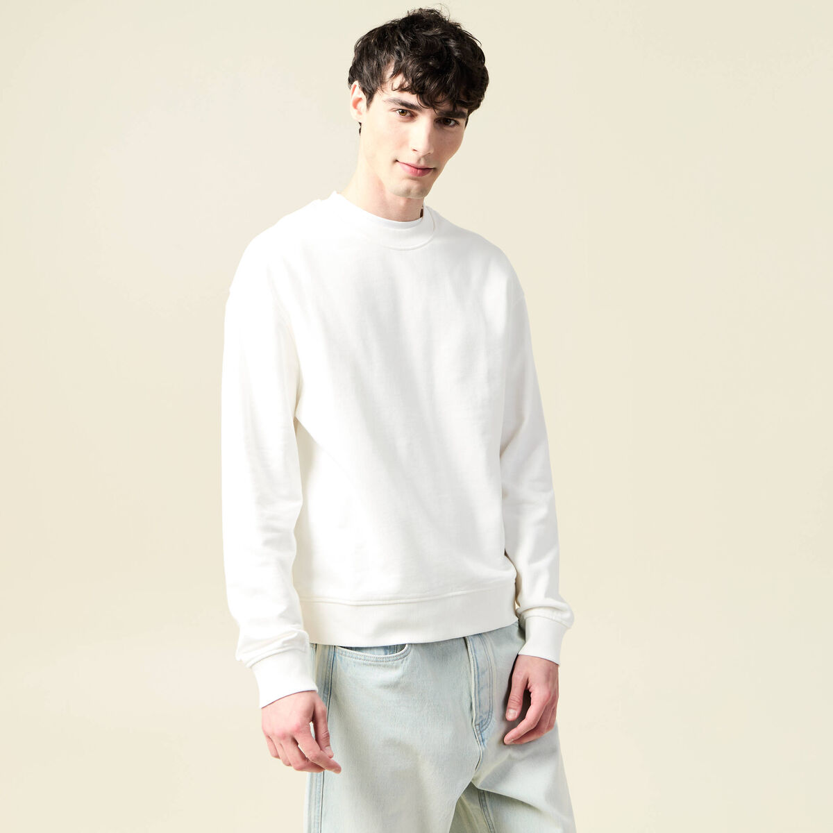 Sweat col rond manches longues en coton ecru homme