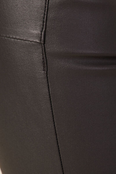 Pantalon skinny enduit push up denim noir enduit femme