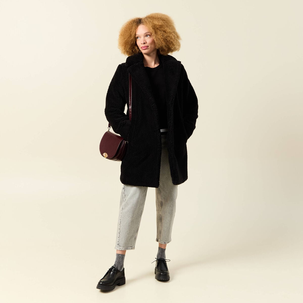 Manteau long laine mouton noir femme