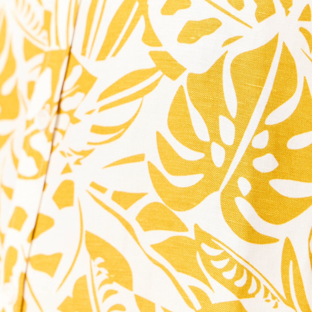 Chemise manches courtes fluide jaune fonc&eacute; homme
