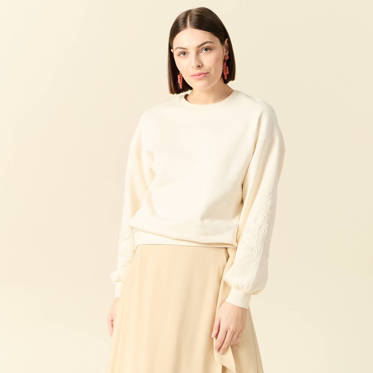 Sweat manches longues brod&eacute; ecru femme