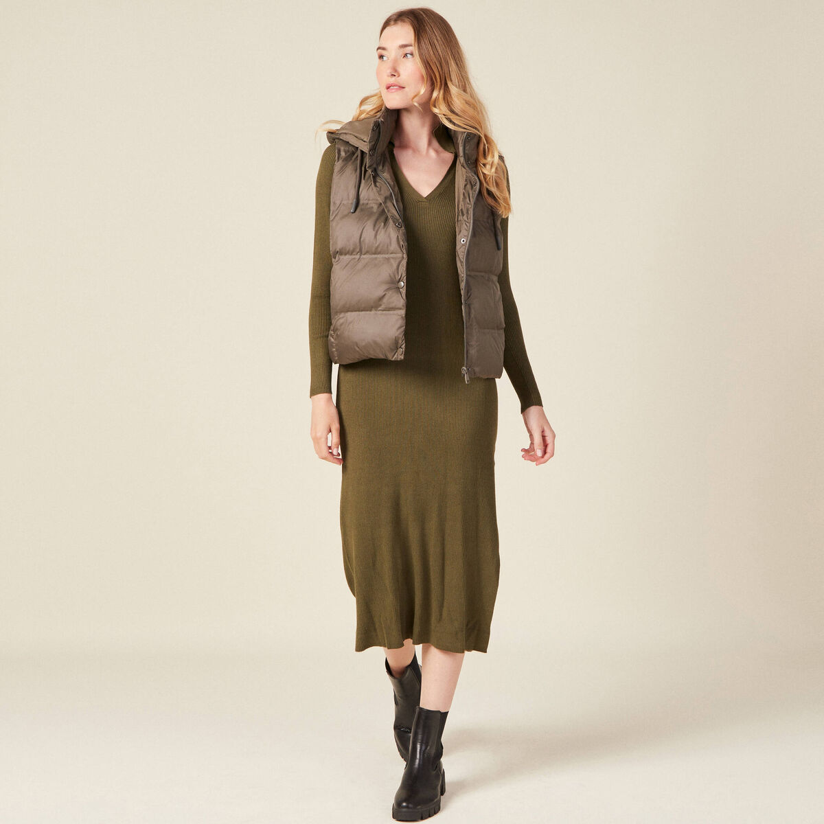 Robe pull longue moulante vert kaki femme
