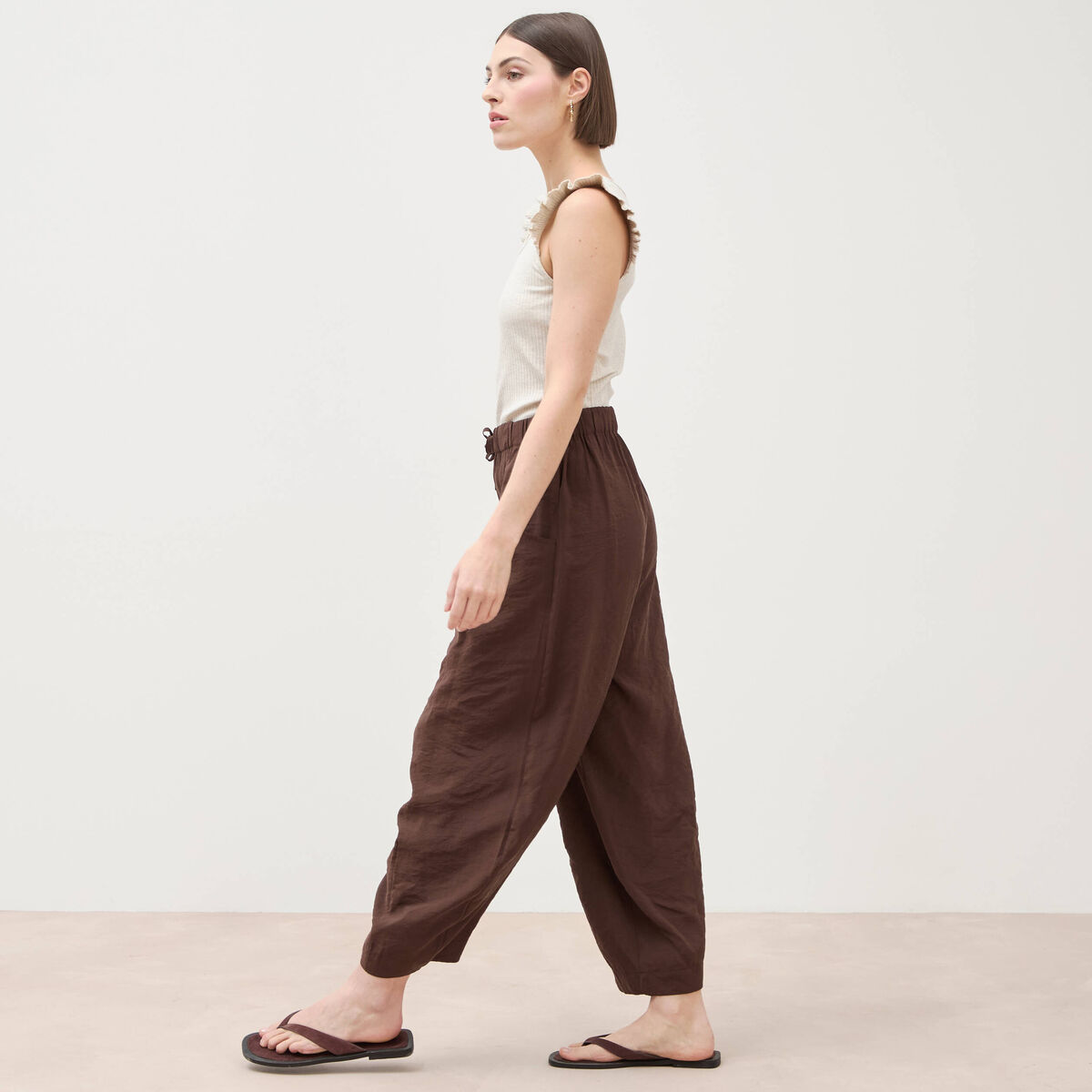 Pantalon loose taille standard marron fonc&eacute; femme