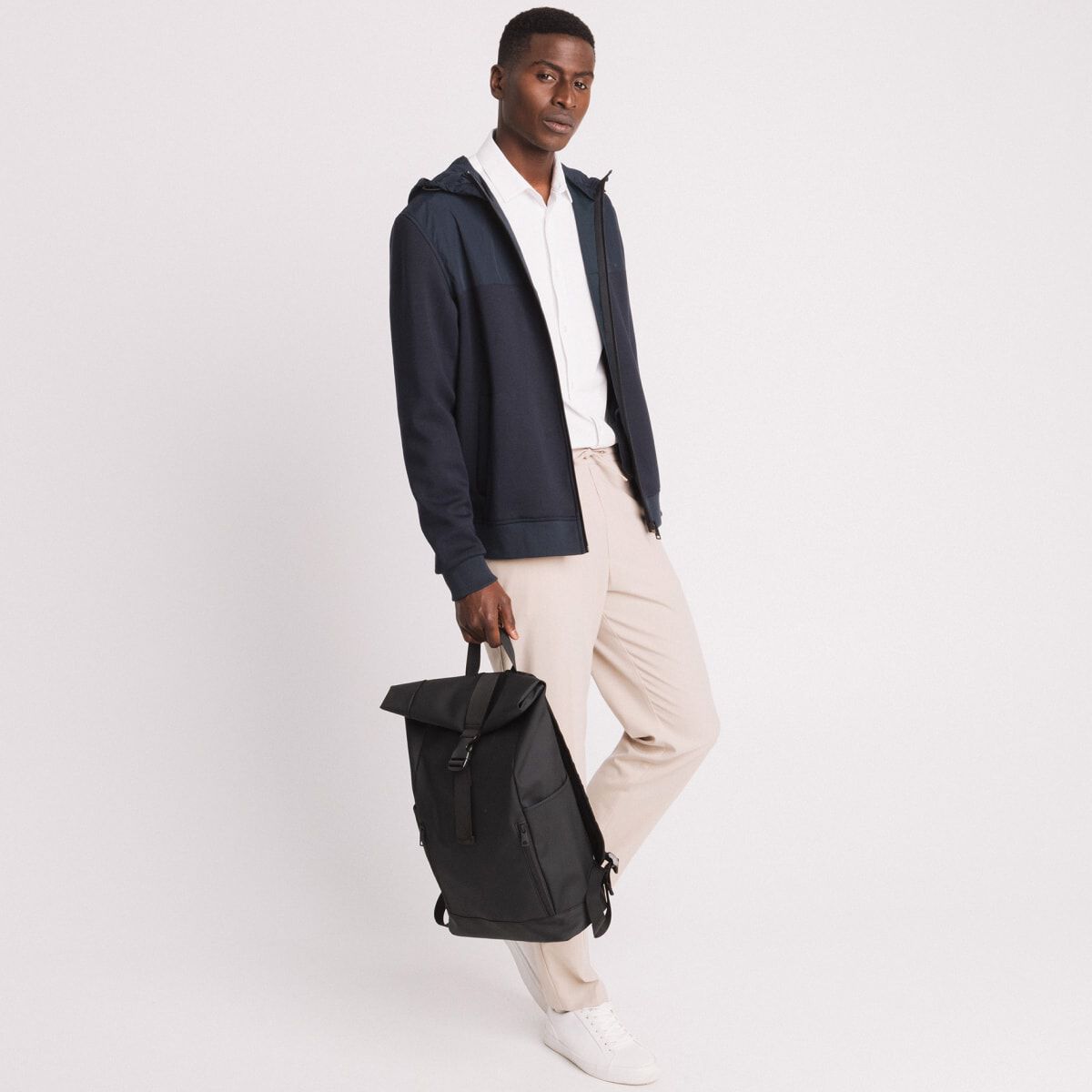 Sweat zippé à capuche bleu marine homme