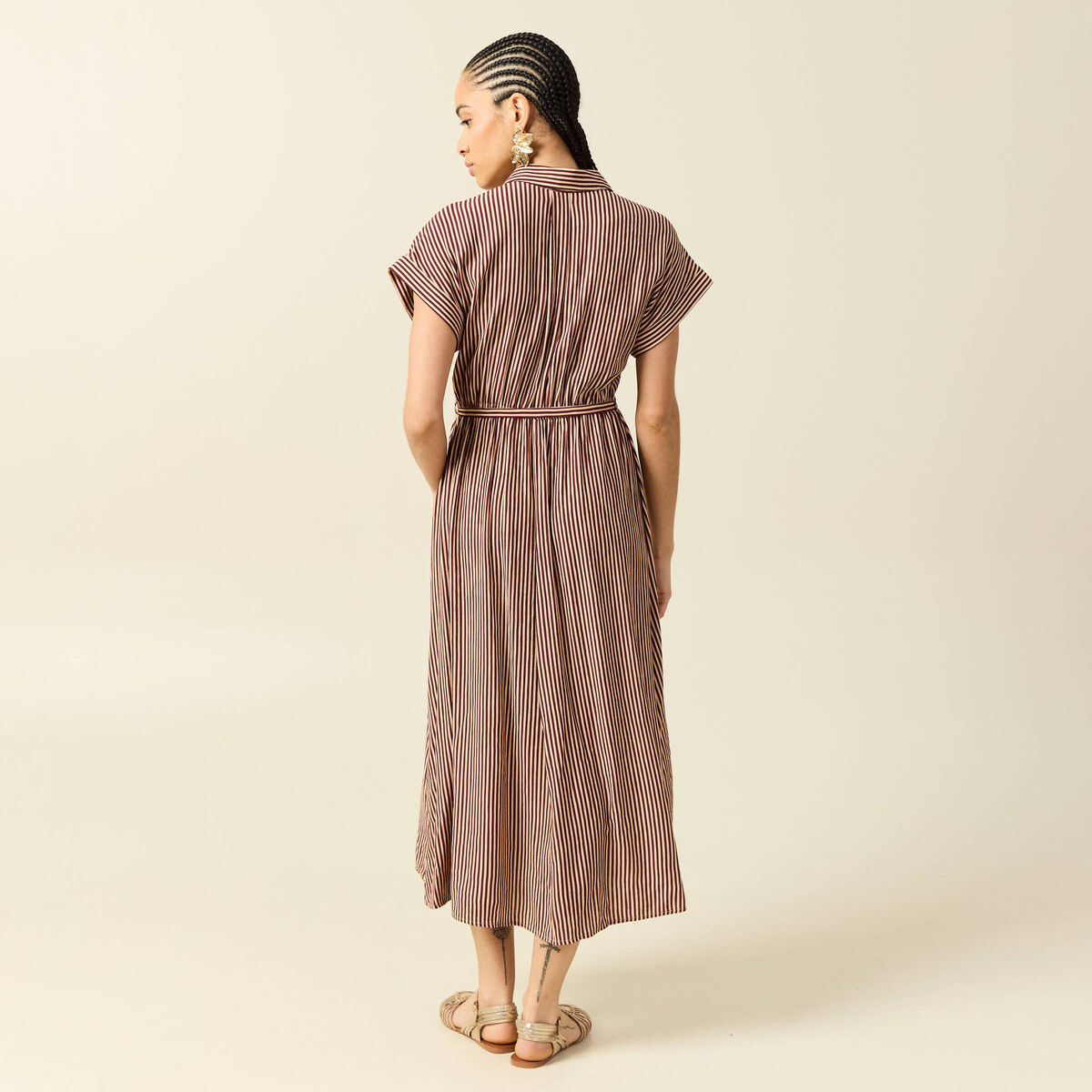 Robe longue &eacute;vas&eacute;e manches courtes violet femme