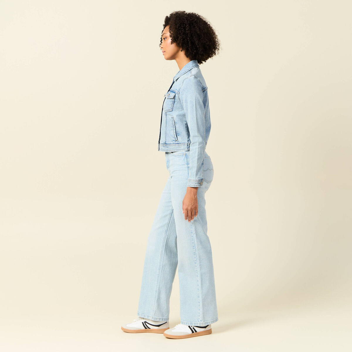 Blouson en jean denim bleach femme