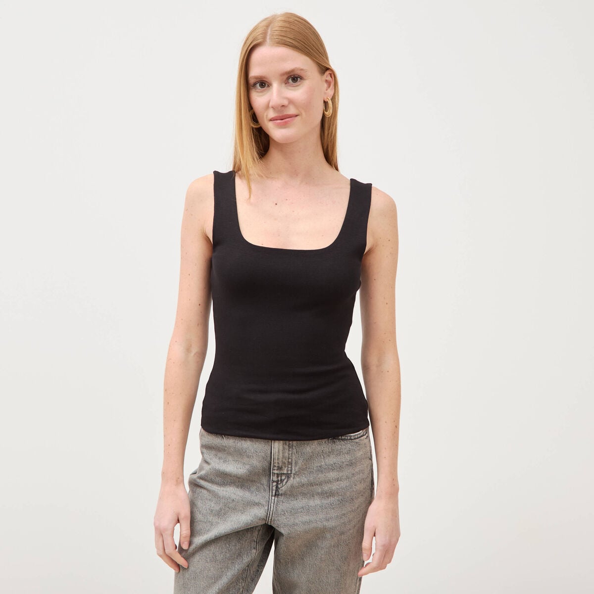D&eacute;bardeur ajust&eacute; col carr&eacute; noir femme