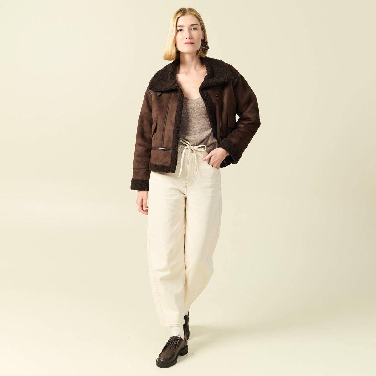 Pull col V manches longues marron clair femme