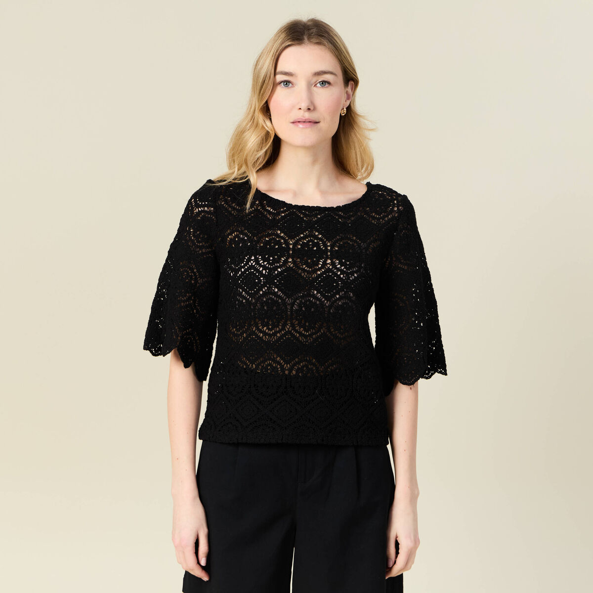 T-shirt manches courtes noir femme