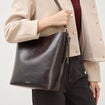 Sac bandouli&egrave;re marron fonc&eacute; femme