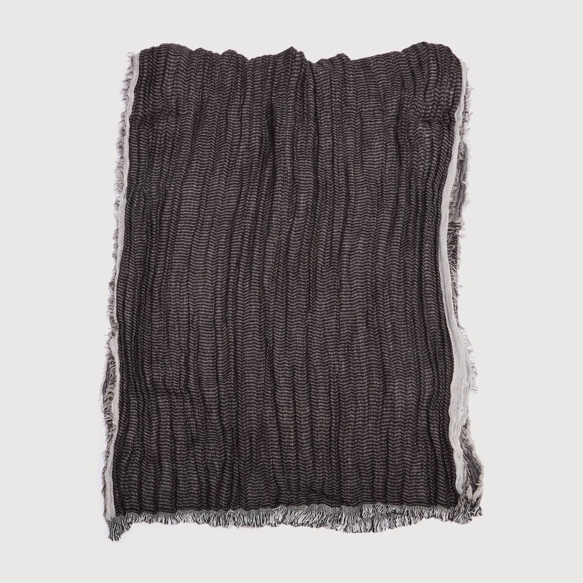 Foulard froiss&eacute; noir homme