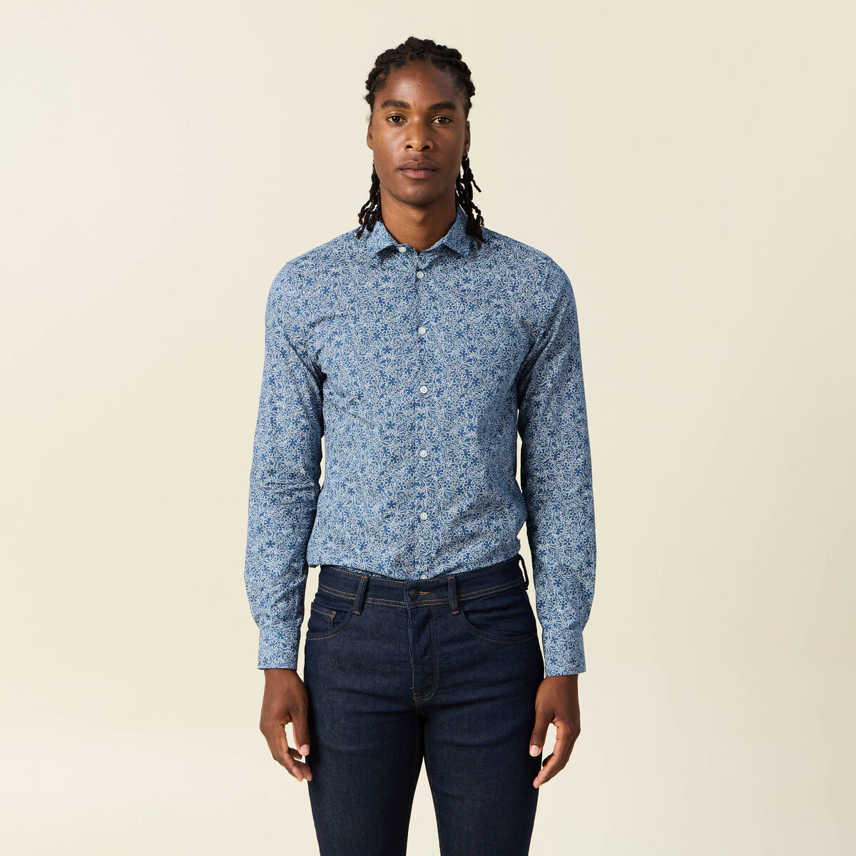 Chemise cintr&eacute;e en coton manches longues bleu marine homme