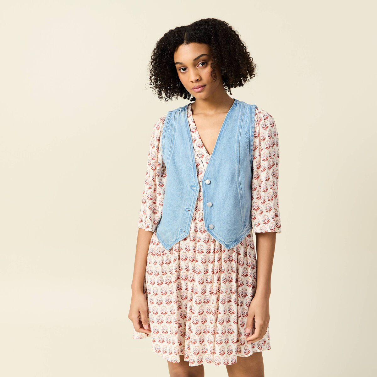 Veston sans manches en jean denim used femme