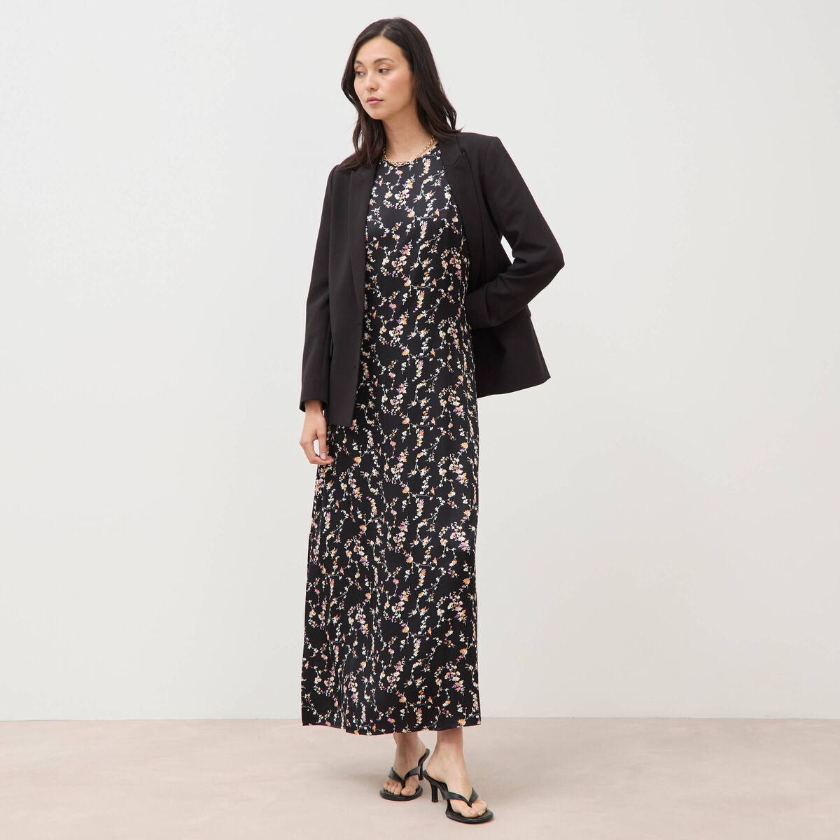 Robe longue droite sans manches noir femme