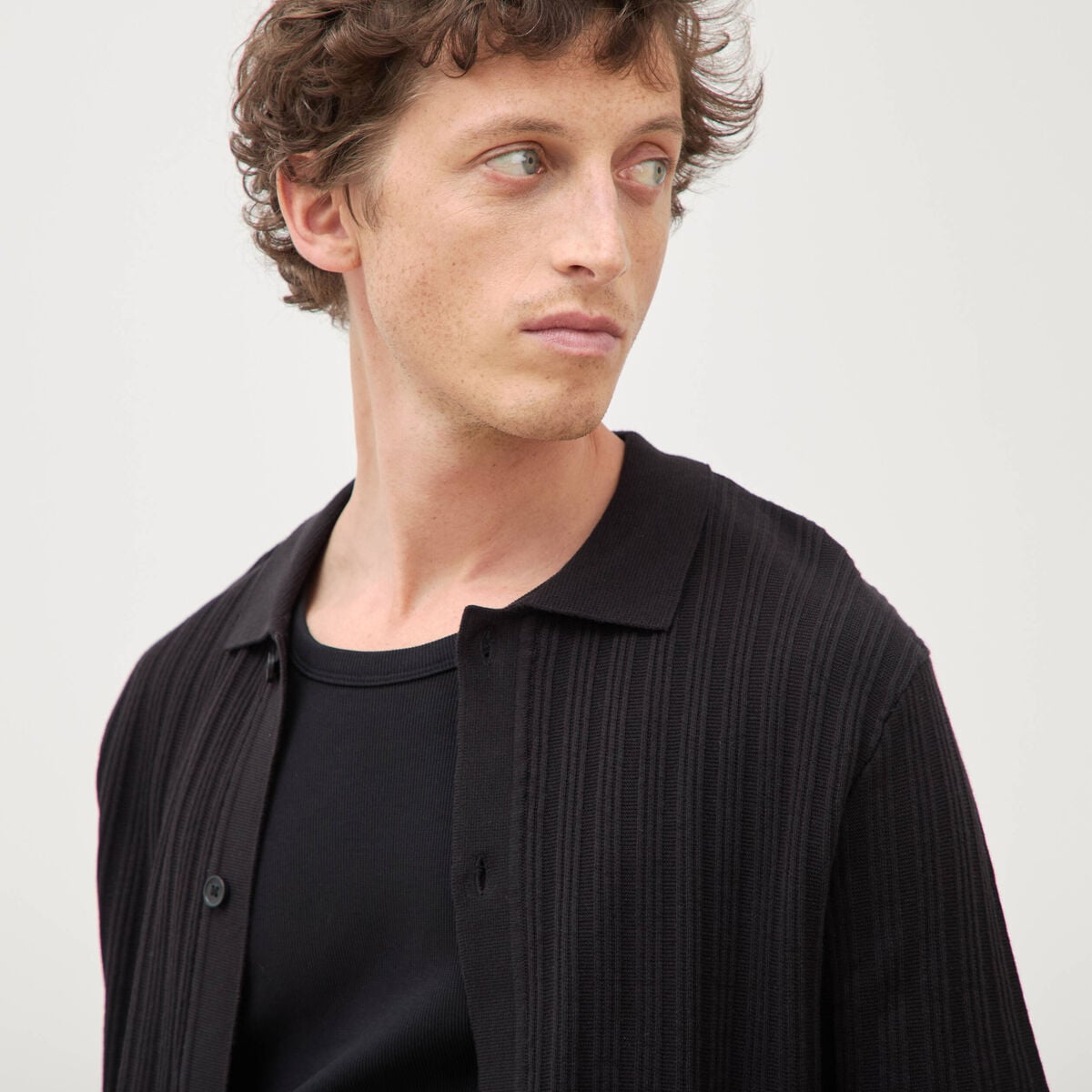 Chemise en coton manches courtes noir homme