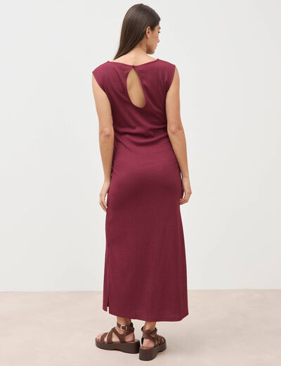 Robe longue cintr&eacute;e sans manches bordeaux femme