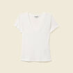 T-shirt ajusté col V manches courtes ecru femme