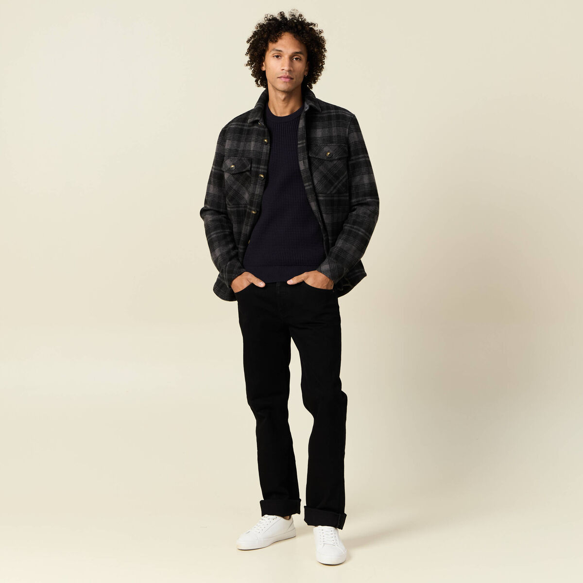 Pull manches longues col rond bleu fonc&eacute; homme