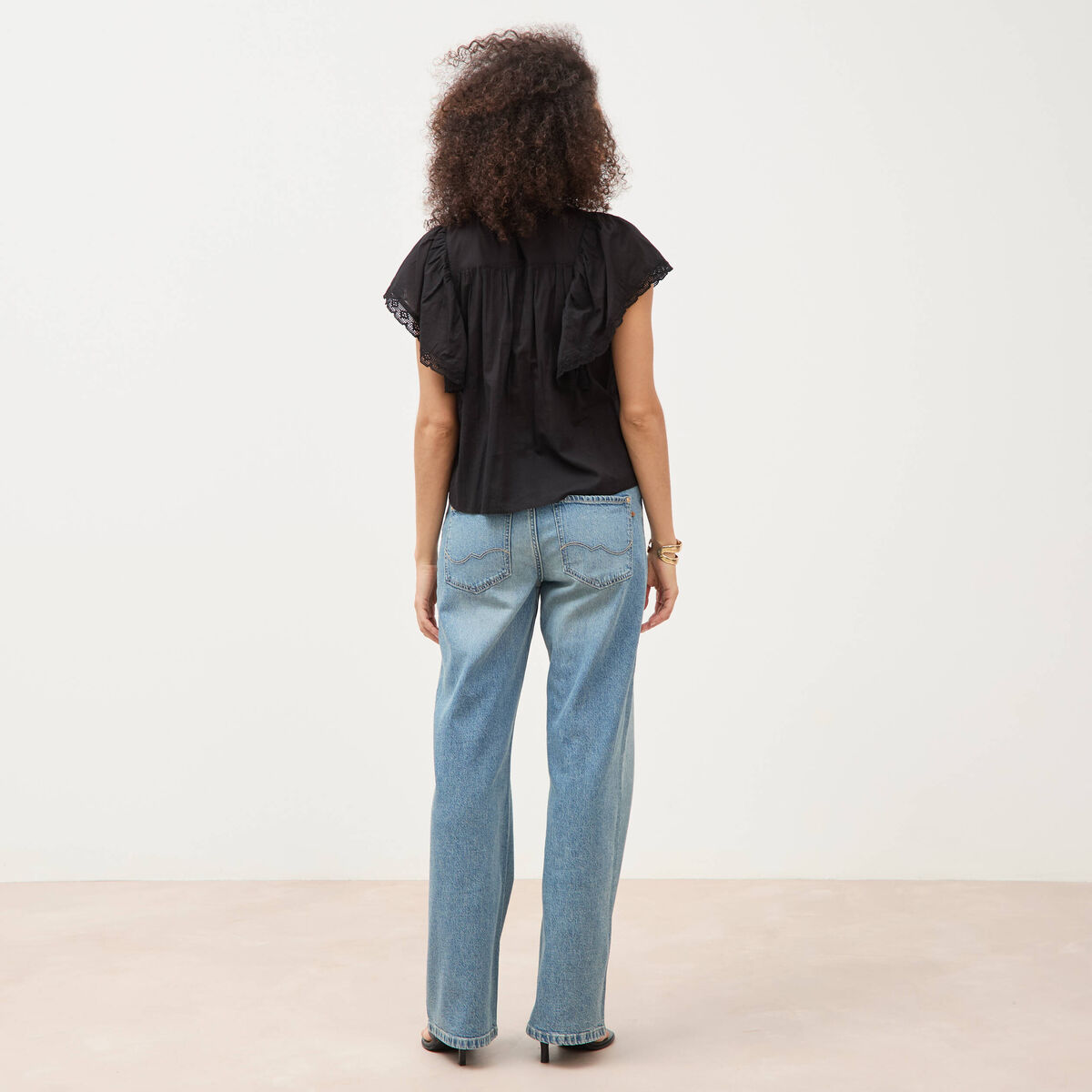 Blouse ample col montant manches courtes noir femme