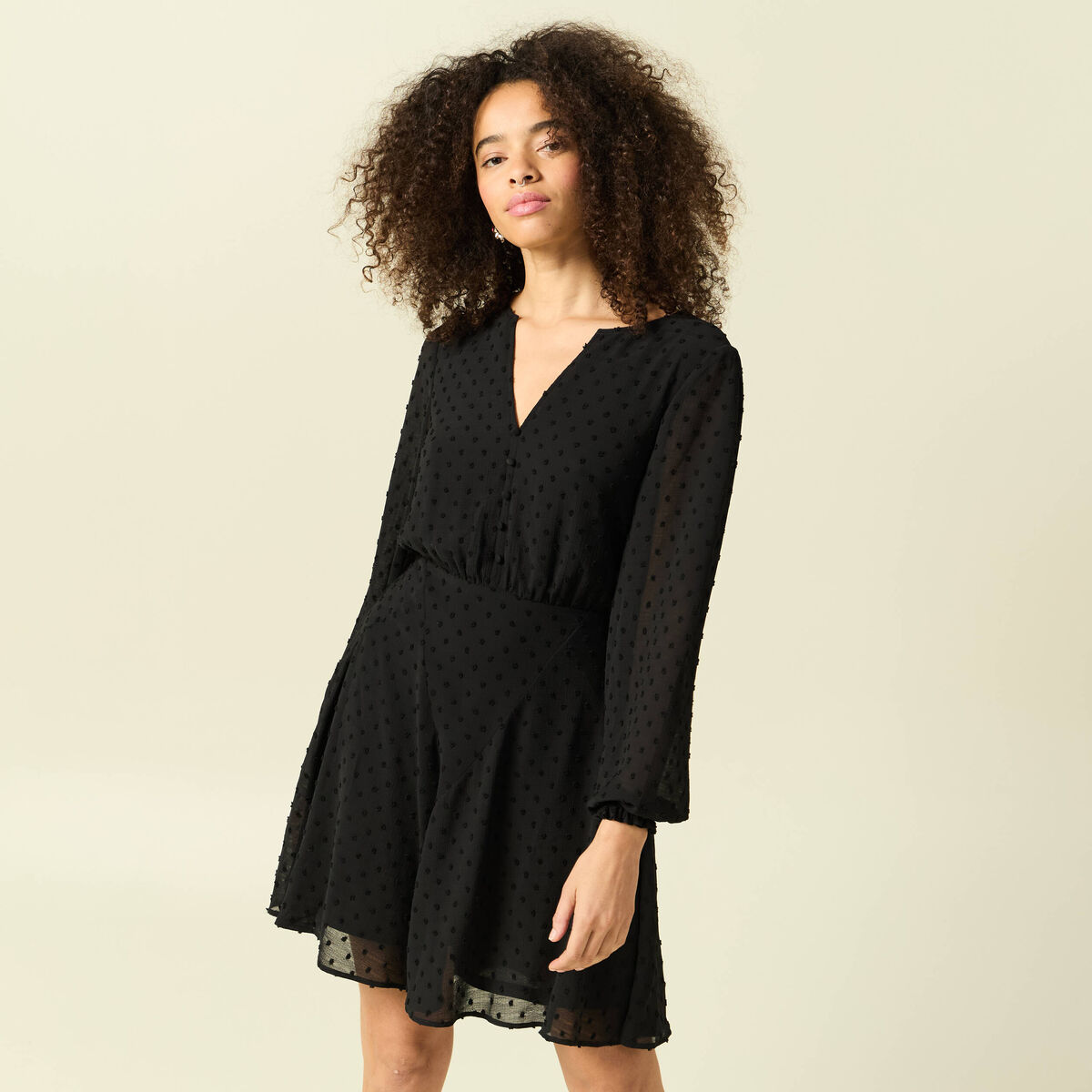 Robe fluide col v manches longues noir femme