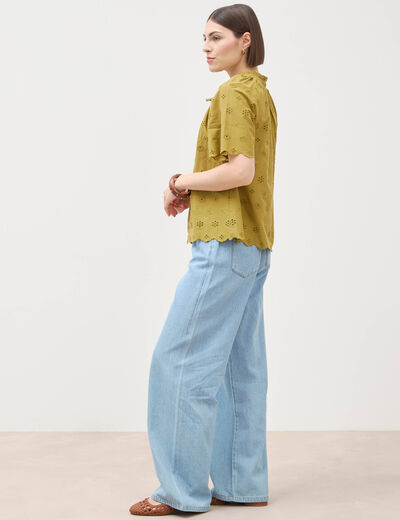 Blouse col v manches 3/4 en coton brod&eacute;e vert olive femme