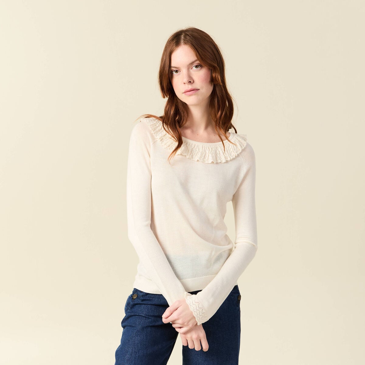 Pull col rond &agrave; volants manches longues ivoire femme