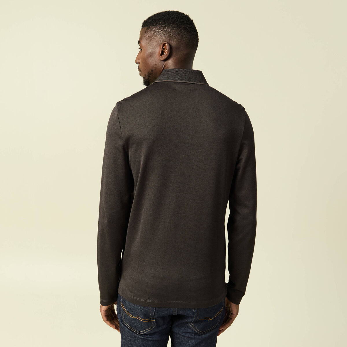 Polo cintr&eacute; manches longues marron fonc&eacute; homme