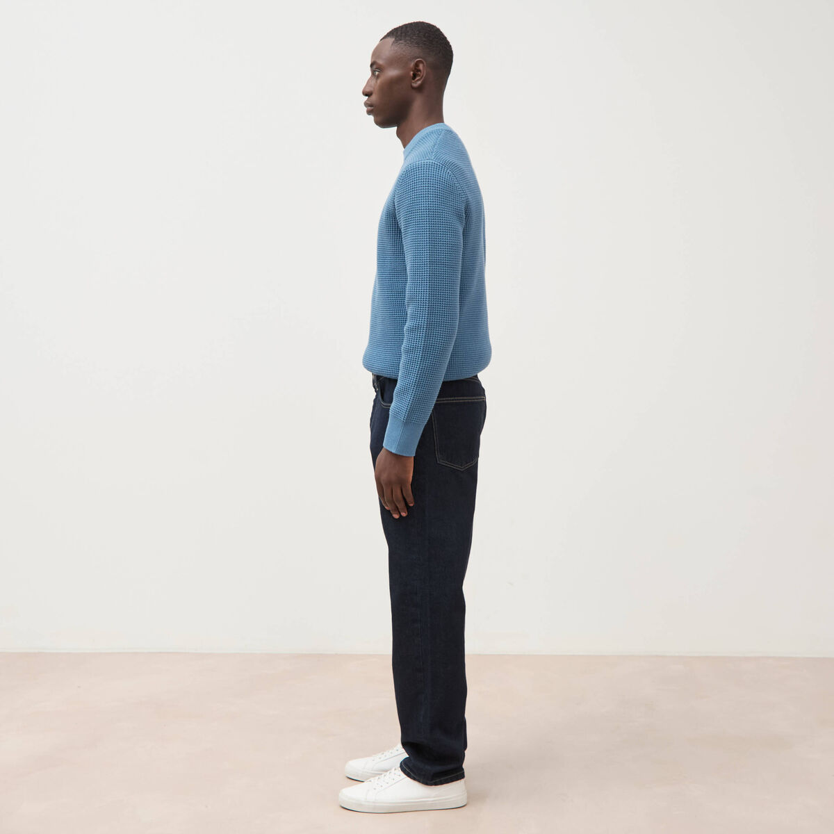 Jeans straight longueur 32 en coton denim brut rinse homme