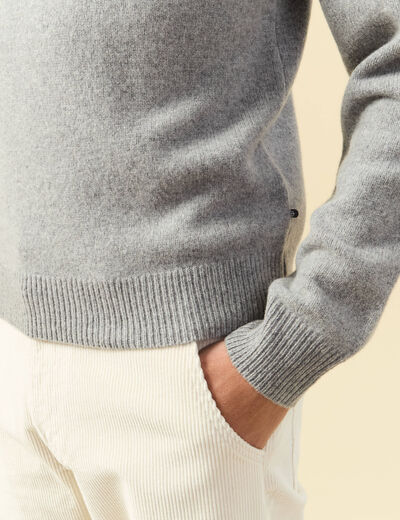 Pull droit col montant gris homme