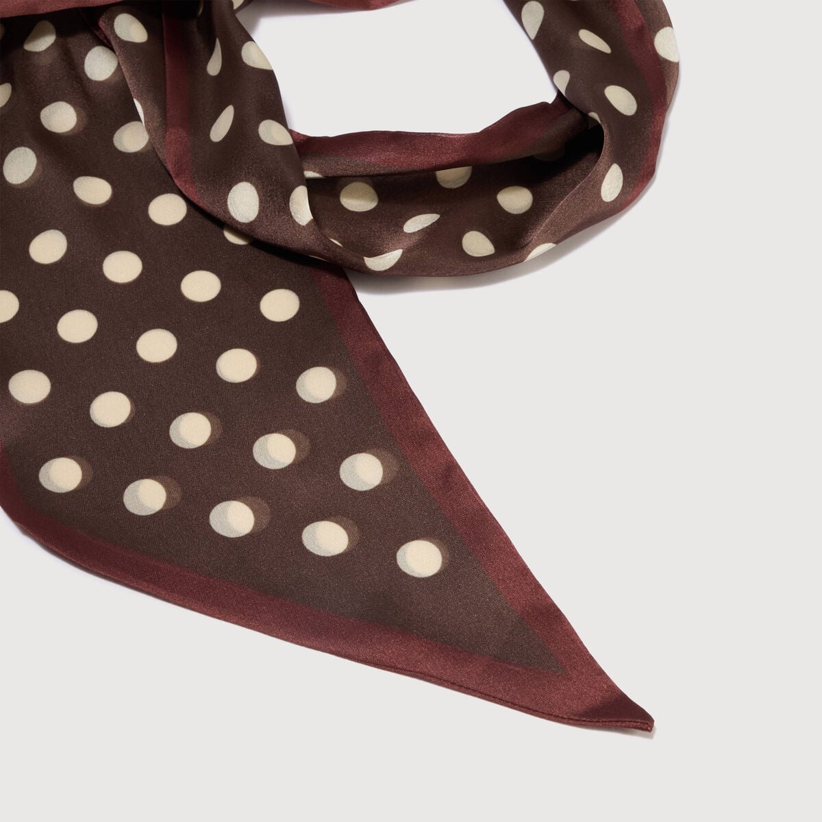 Foulard marron fonc&eacute; femme