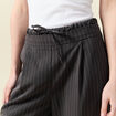 Pantalon large ceinture tissu fluide gris femme