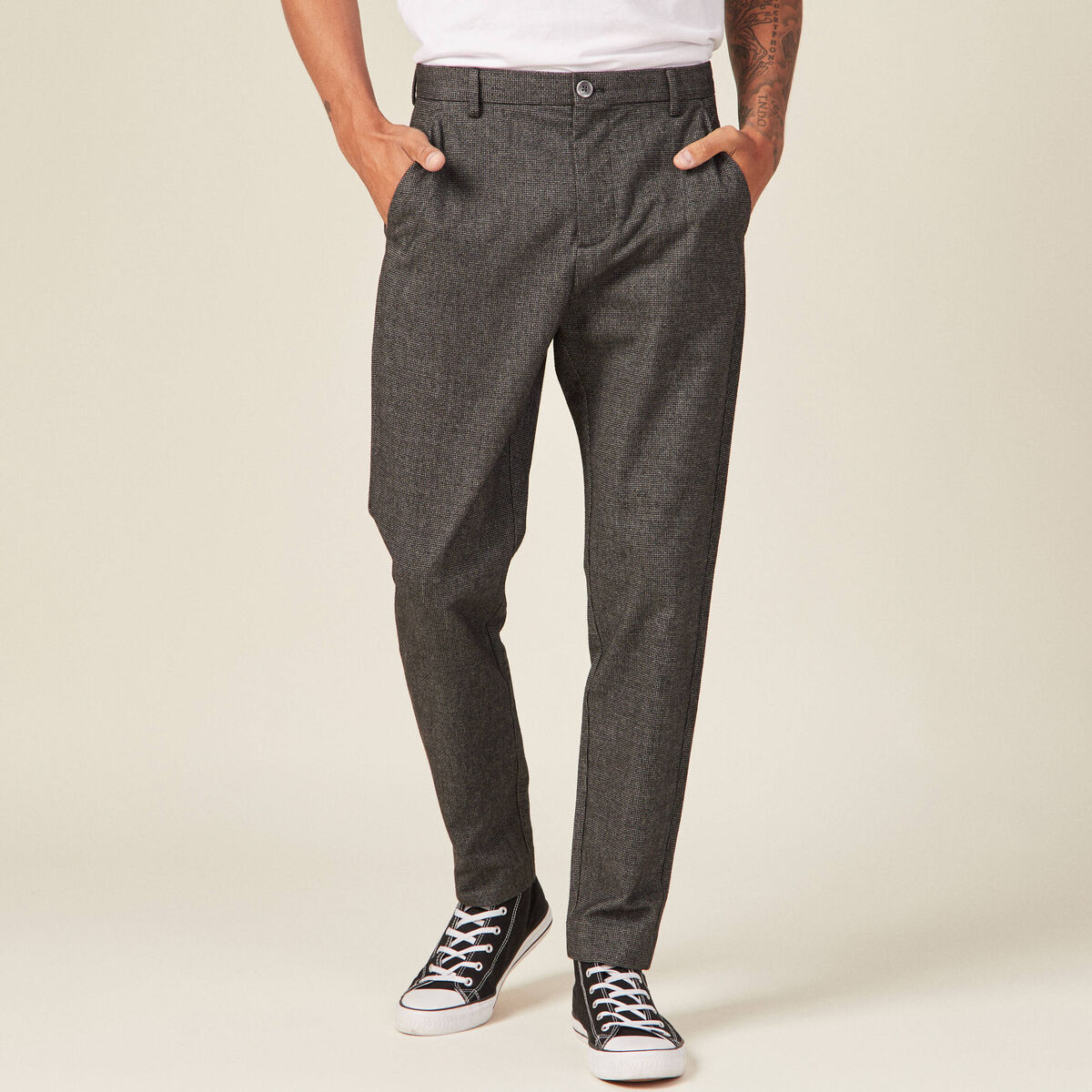 Pantalon chino tapered gris foncé homme