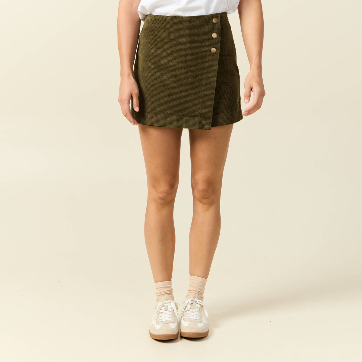 Jupe-short taille haute en velours vert kaki femme